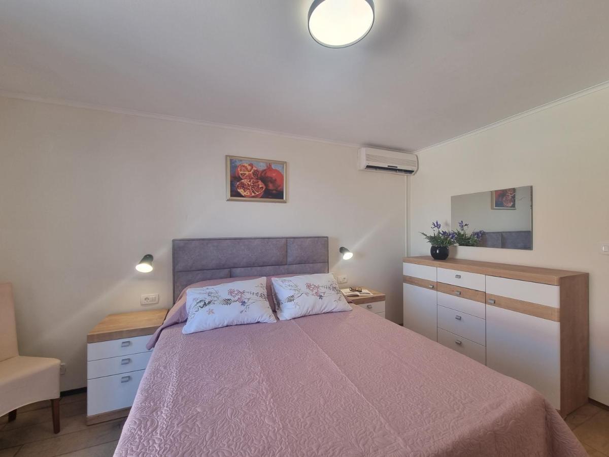 Holiday Home Трстено Екстер'єр фото